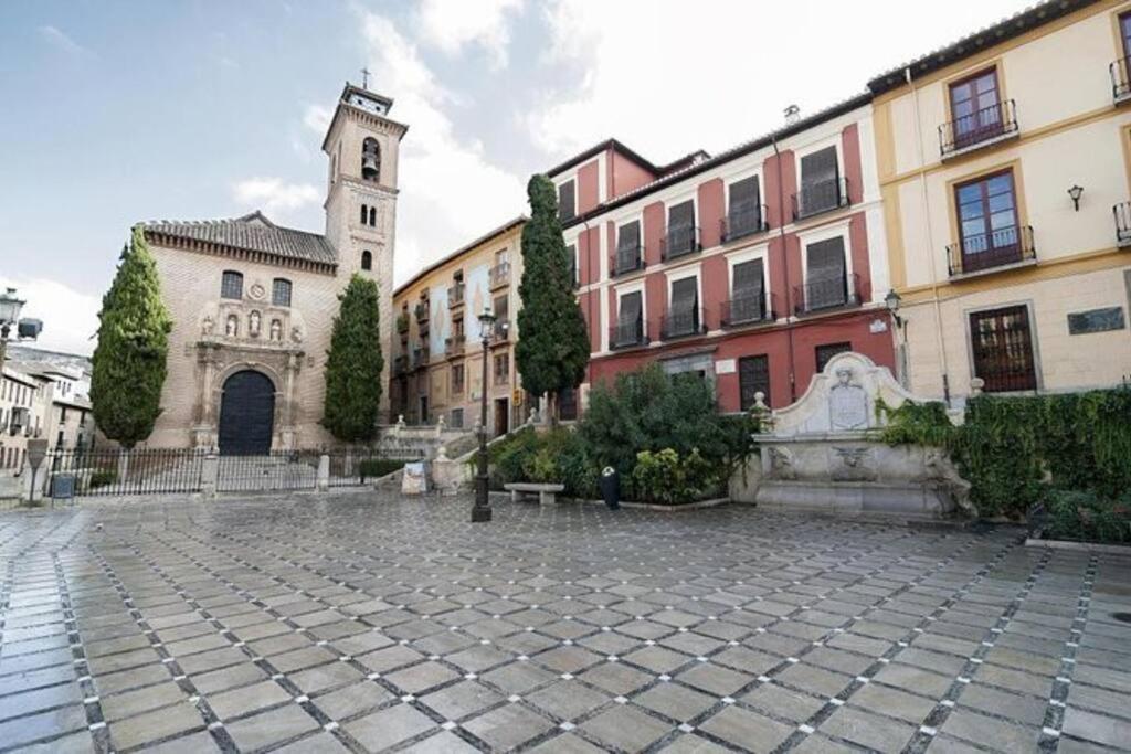 Holiday Granada Plaza Nueva Exterior photo